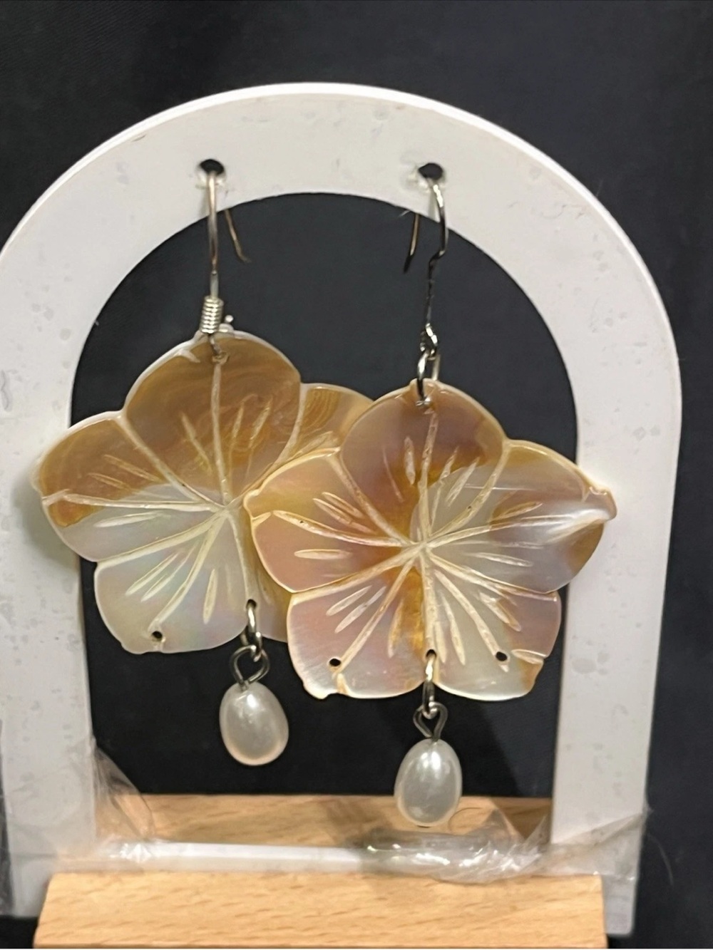 Vintage Carved Mother of Pearl Flower Dangle Earrings w Faux Pearl Accent